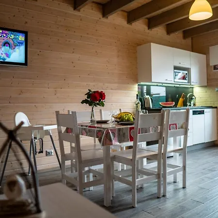 Aldeamento Turístico Amelia 3*