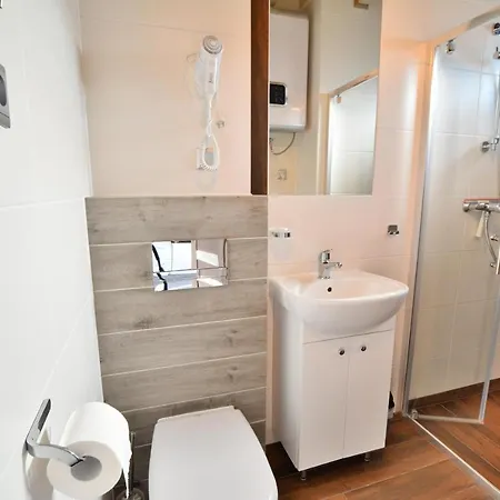 홀리데이파크 Amelia 3*